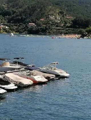 Casa No Geres Com Piscina Privada Gæstehus
